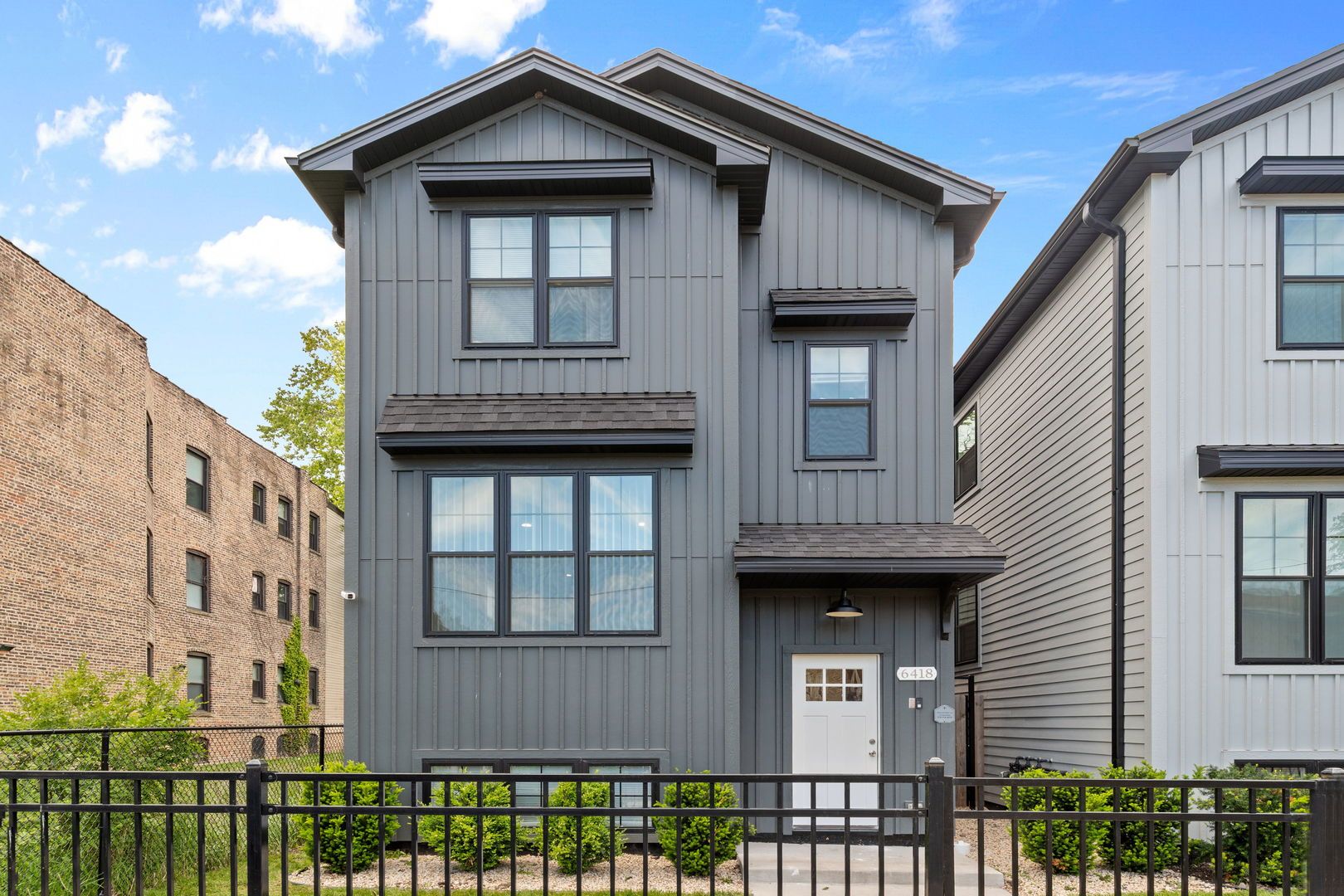 6418 S Champlain Avenue — Chicago, IL 60637