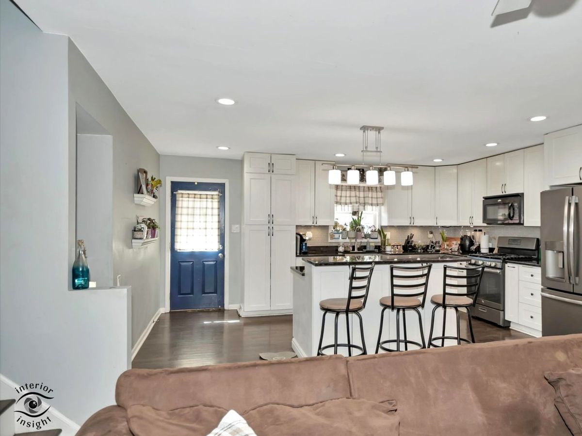 4323 Henry Street, Oak Forest, IL 60452