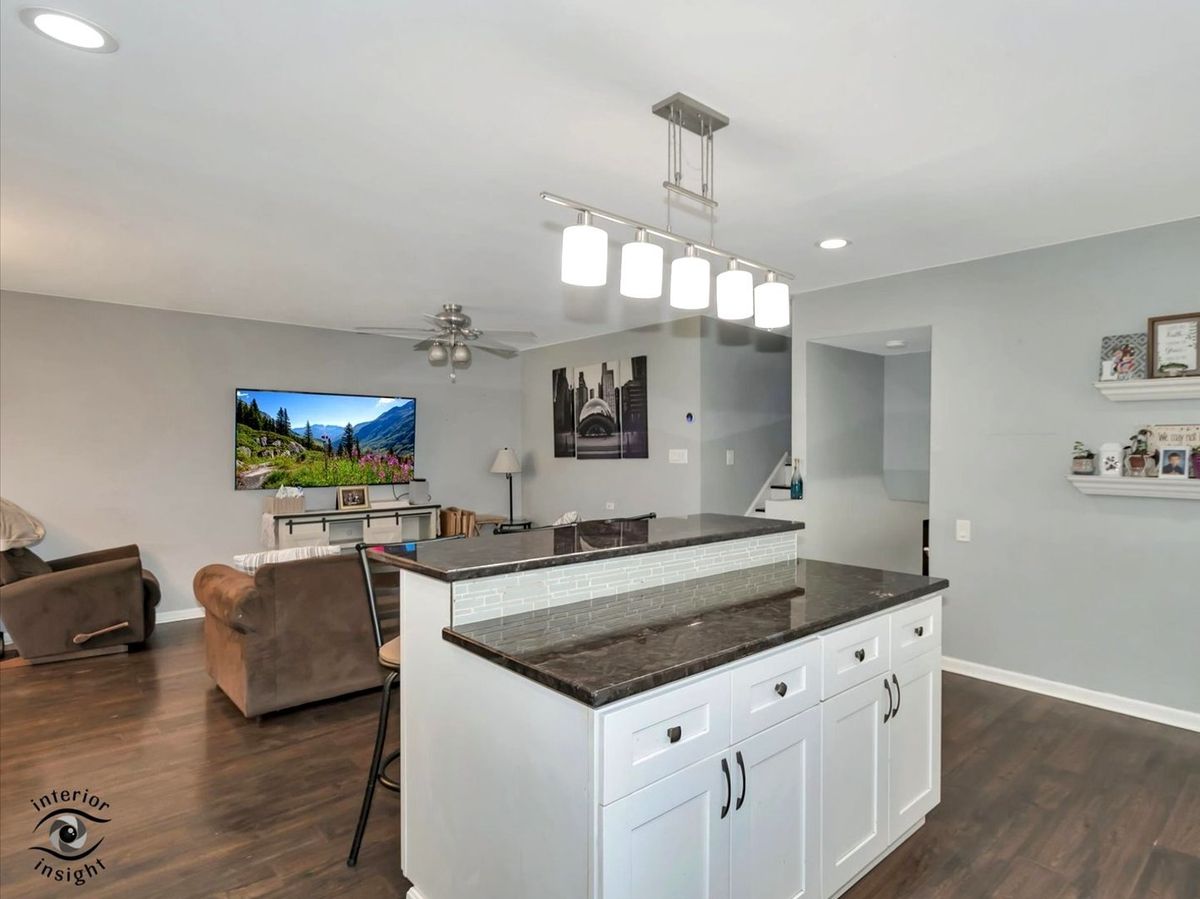4323 Henry Street, Oak Forest, IL 60452