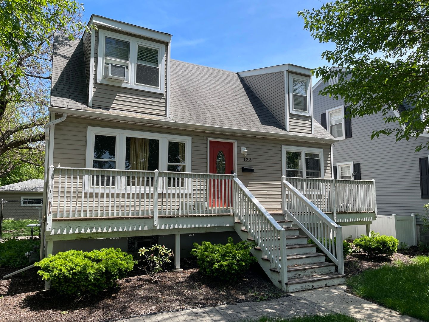 123 Washington Avenue — La Grange, IL 60525