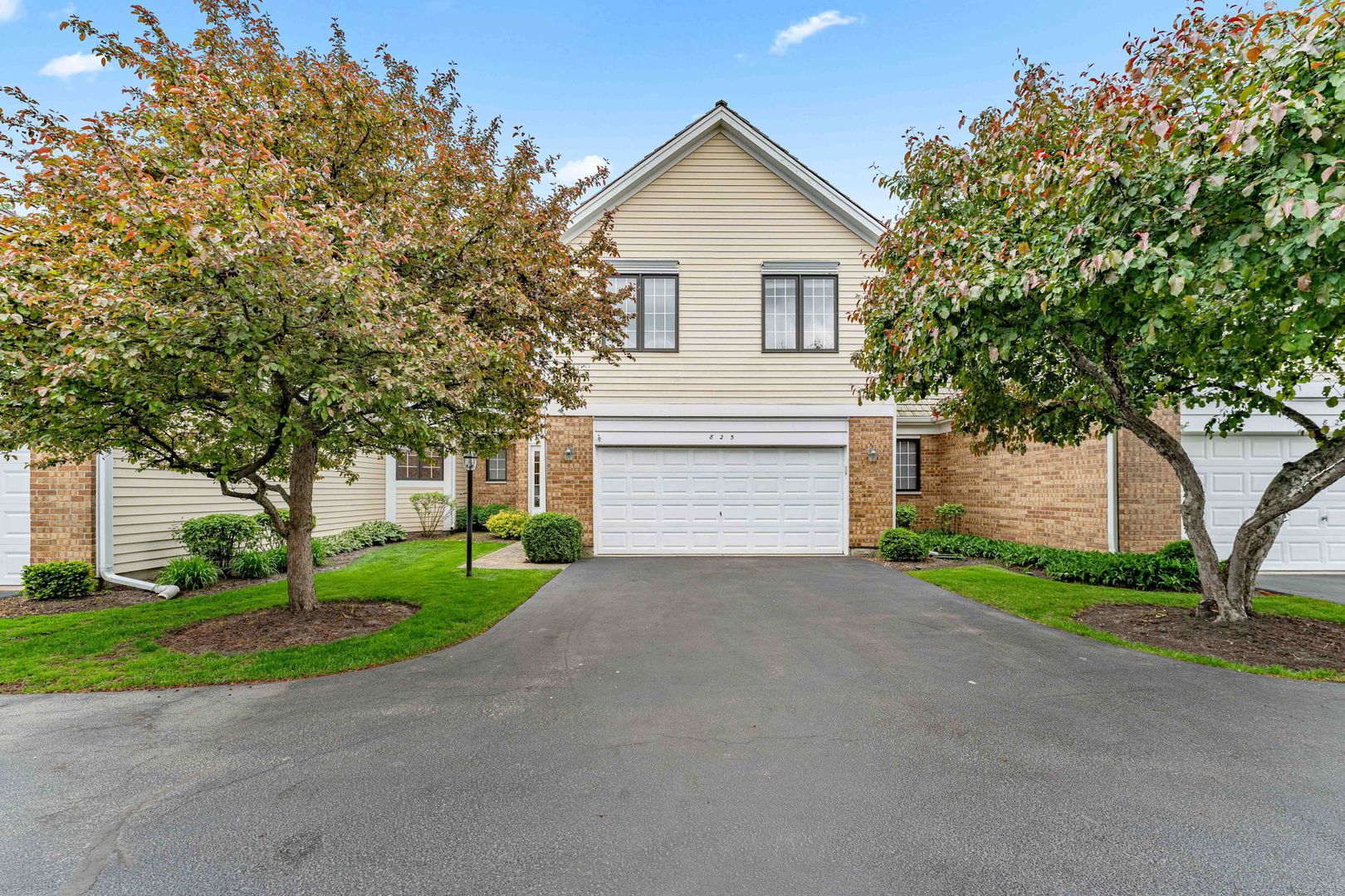 825 Braeman Court — Libertyville, IL 60048