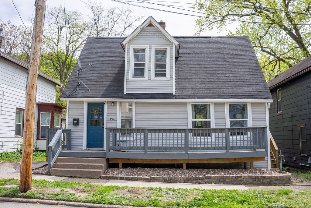 1194 23RD Street — Moline, IL 61265