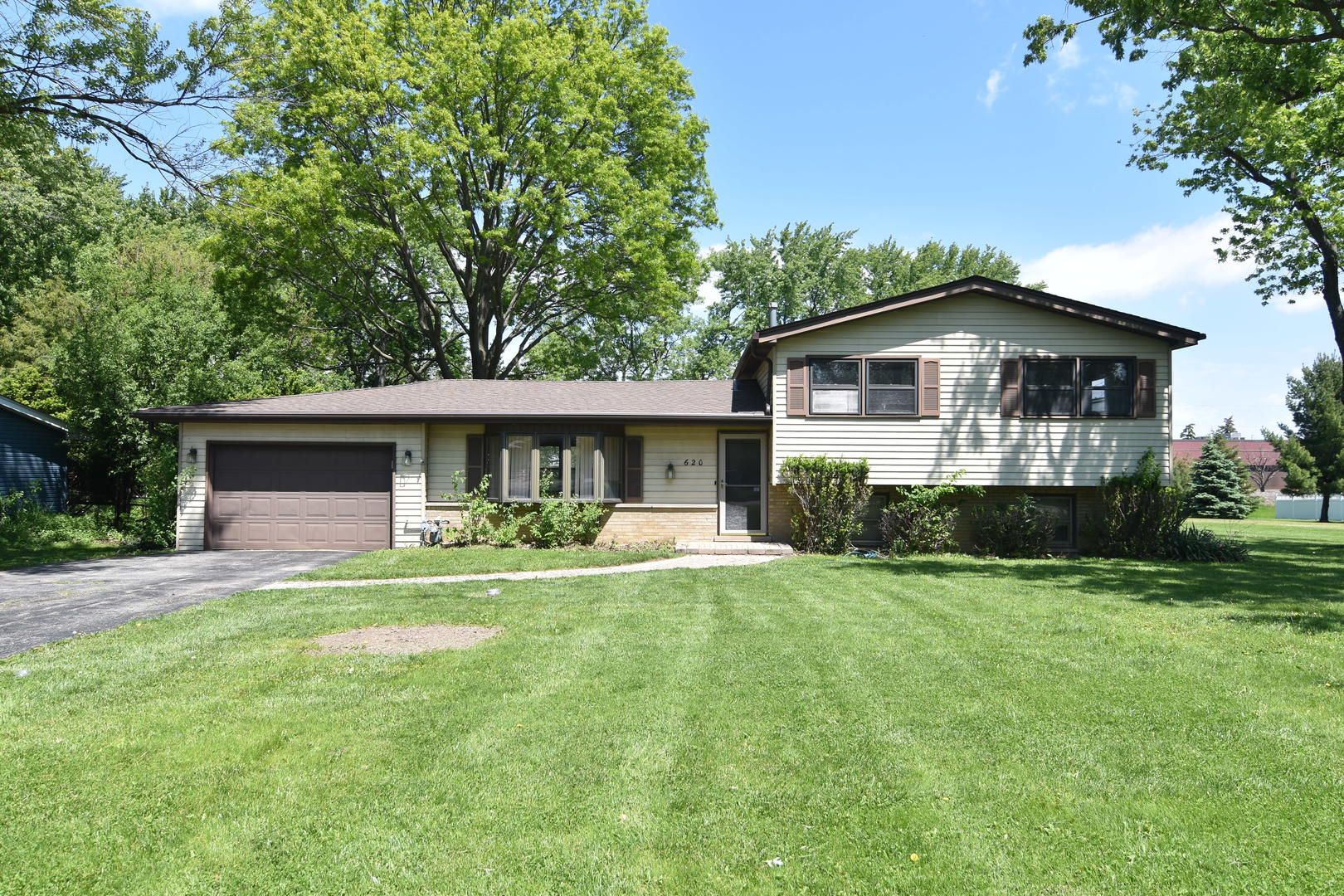 21W620 Park Avenue — Lombard, IL 60148