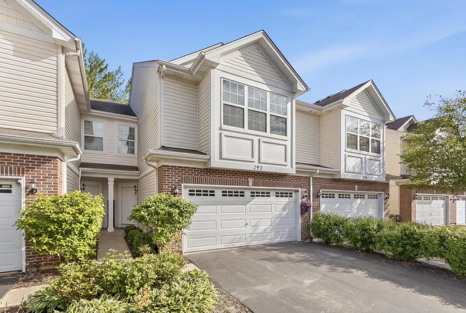 292 S Oak Creek Lane — Romeoville, IL 60446