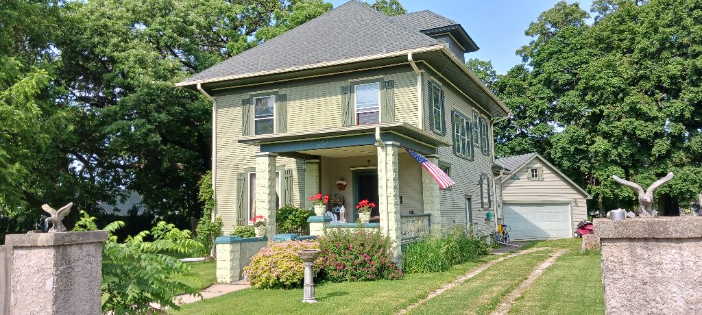 188 Peru Street — Paw Paw, IL 61353