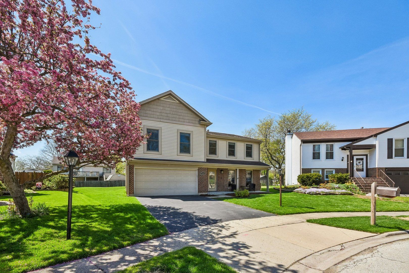 588 Kingston Court — Roselle, IL 60172
