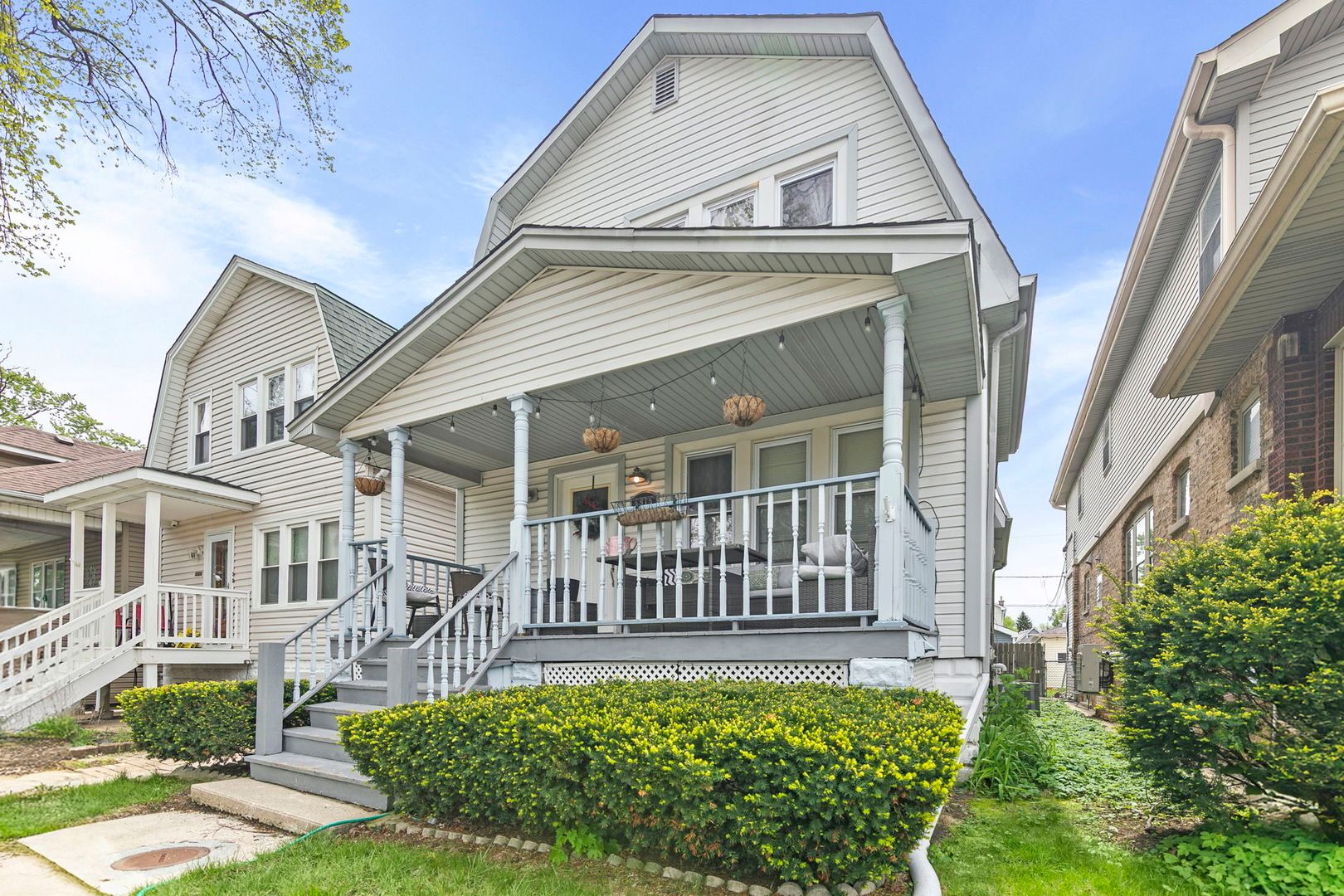 4915 W WINNEMAC Avenue — Chicago, IL 60630