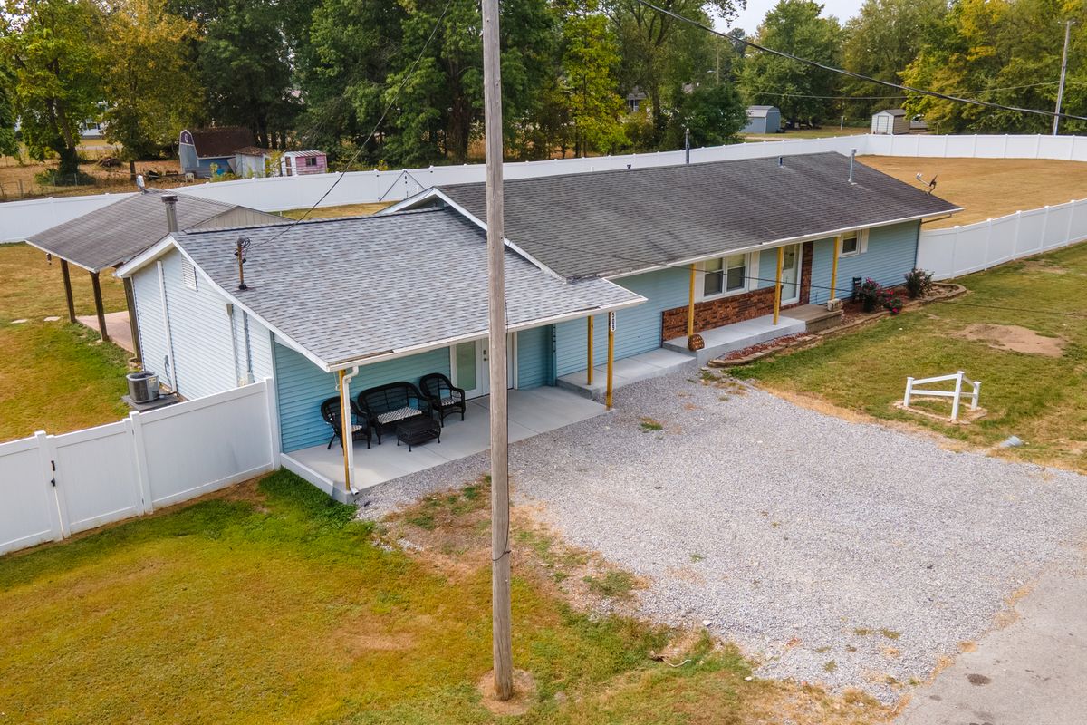 509 Berry Street, Freeman Spur, IL 62841