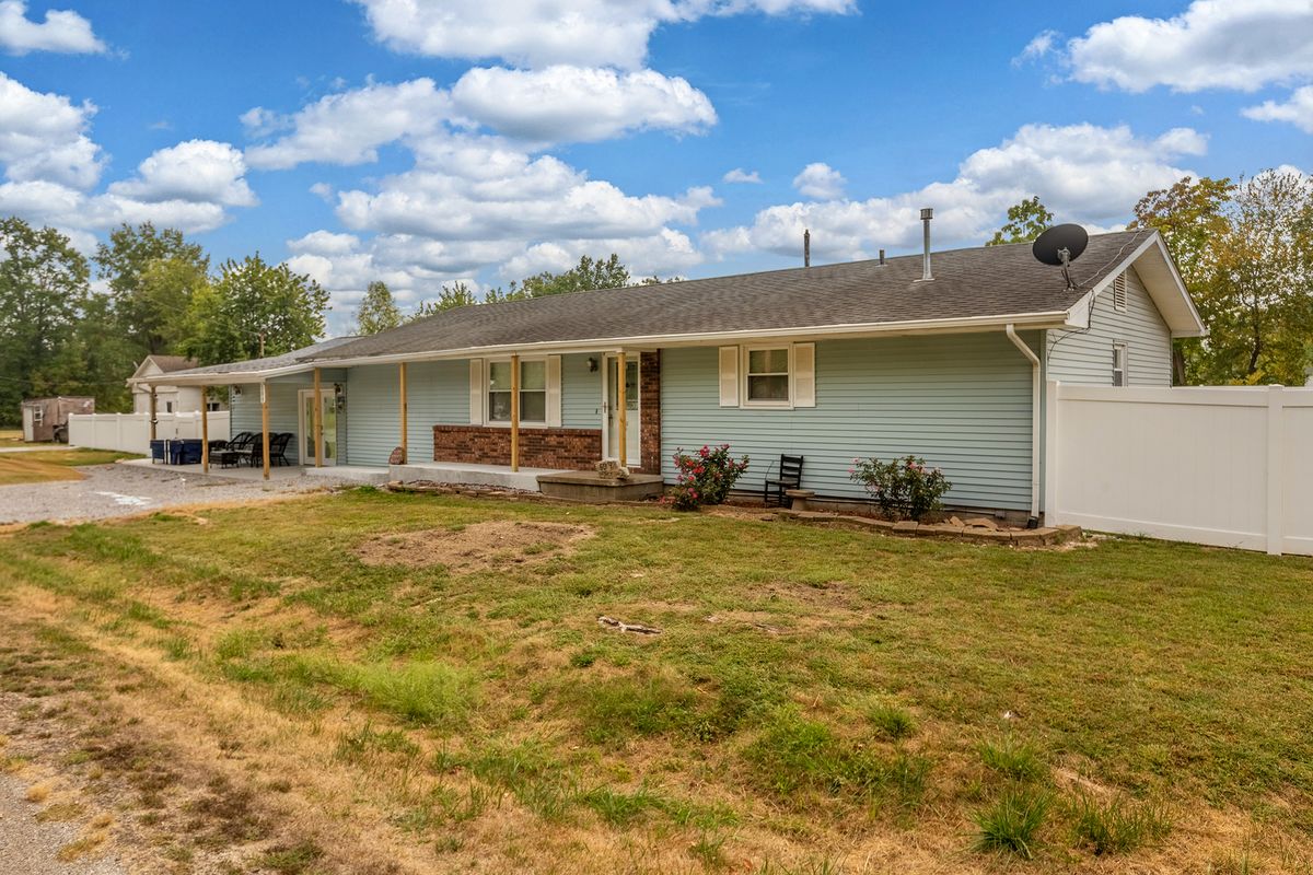509 Berry Street, Freeman Spur, IL 62841