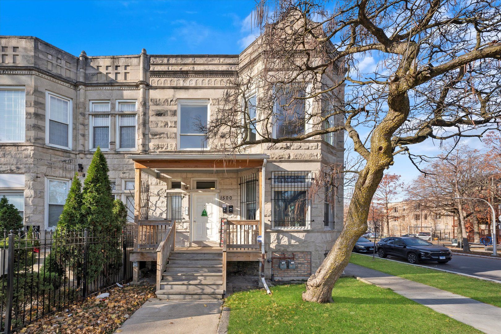 1500 S TRUMBULL Avenue — Chicago, IL 60623