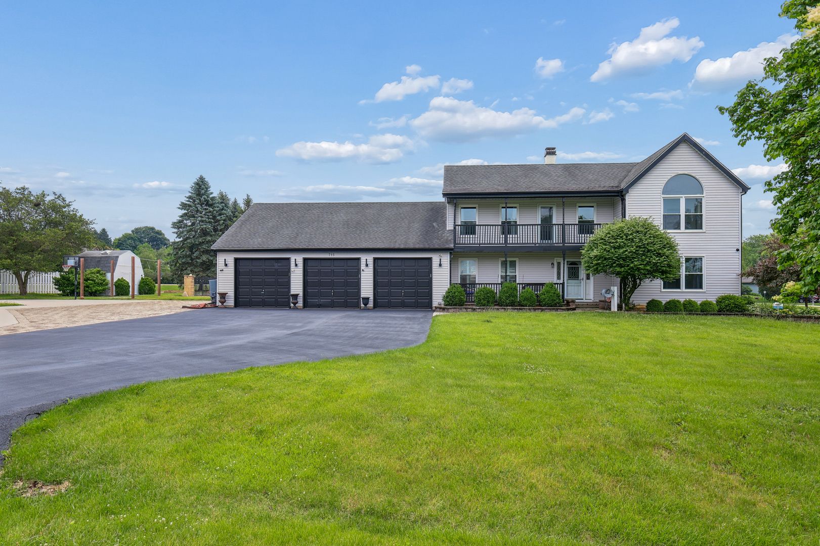 715 Welch Street — Gilberts, IL 60136