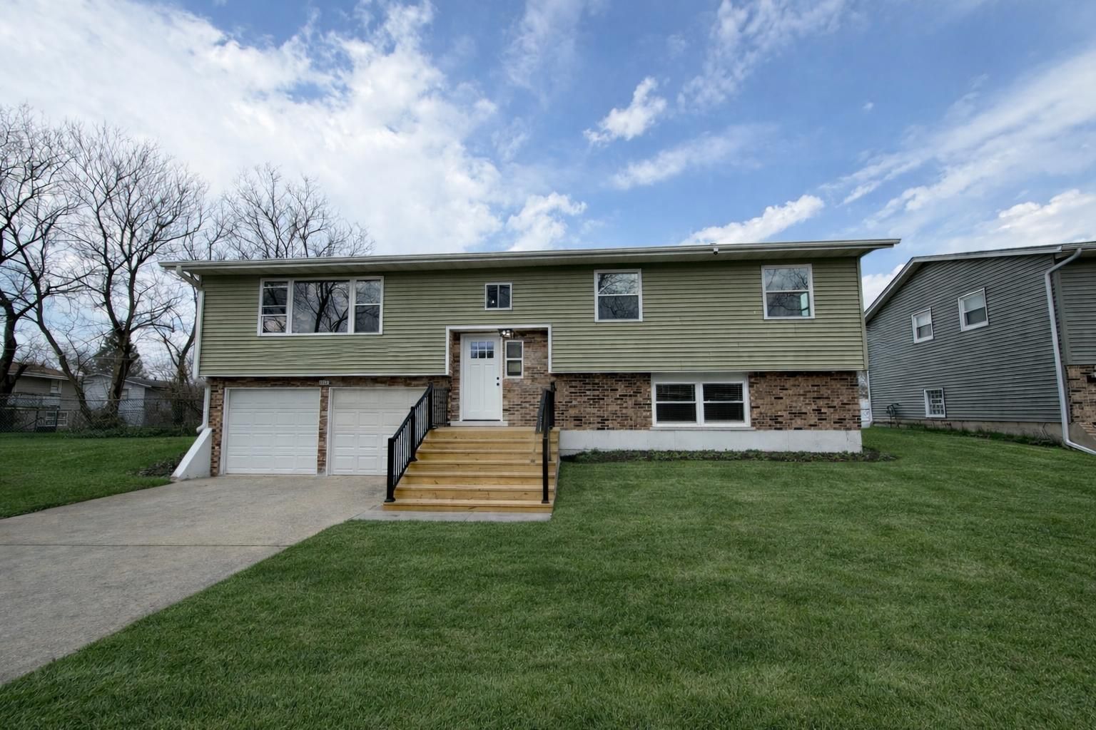 1817 218th Place — Sauk Village, IL 60411