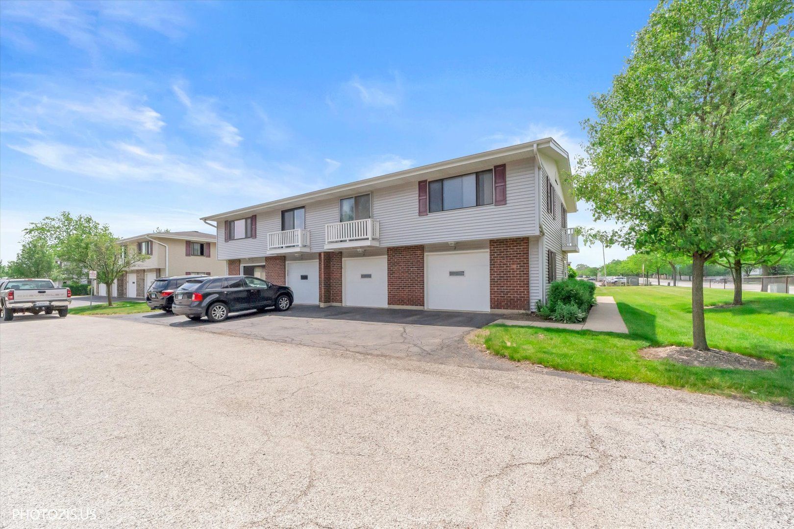 2 Dennis Court #2 — Schaumburg, IL 60193