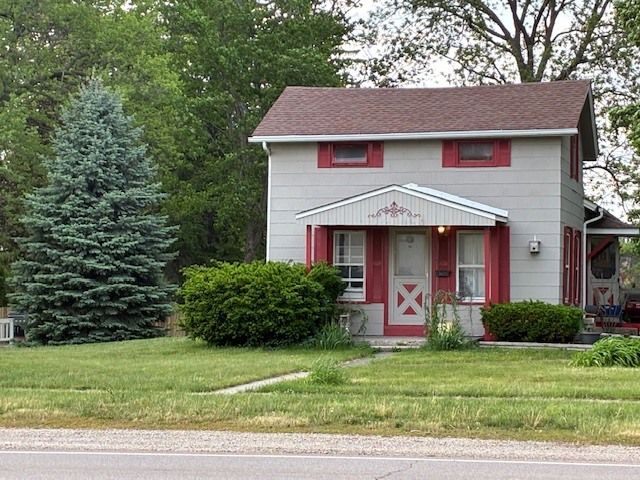 704 W Grant Highway — Marengo, IL 60152