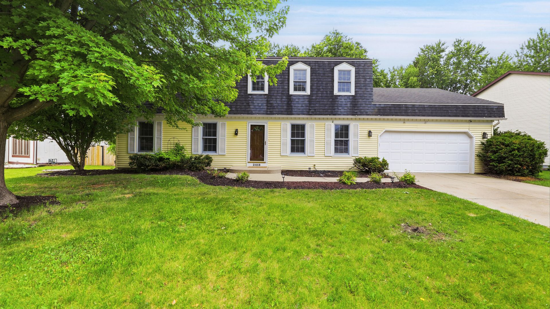 2418 Flambeau Drive — Naperville, IL 60564