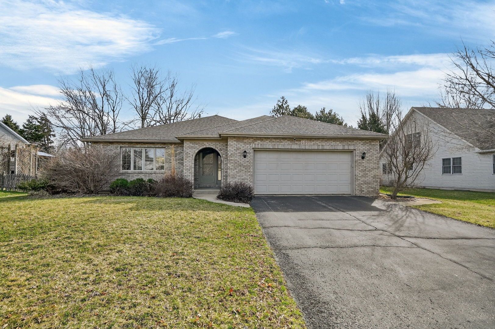 420 Windsor Drive — Oswego, IL 60543