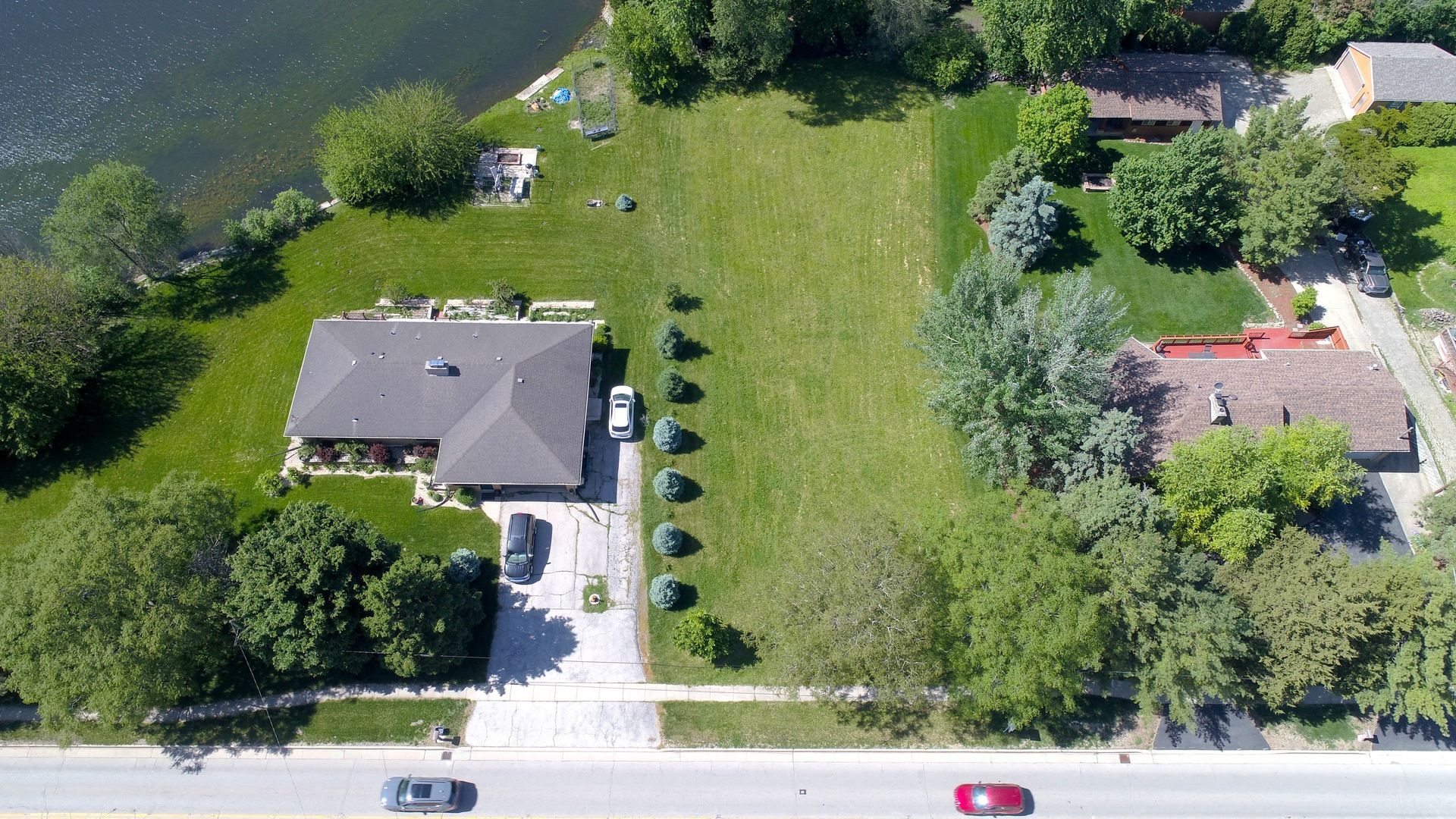 806 Plainfield Road — Downers Grove, IL 60516