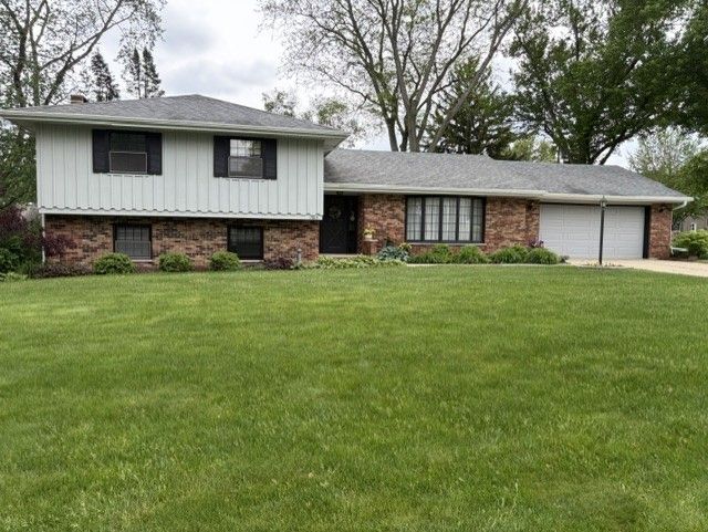 1505 Lakewood Drive — Mendota, IL 61342