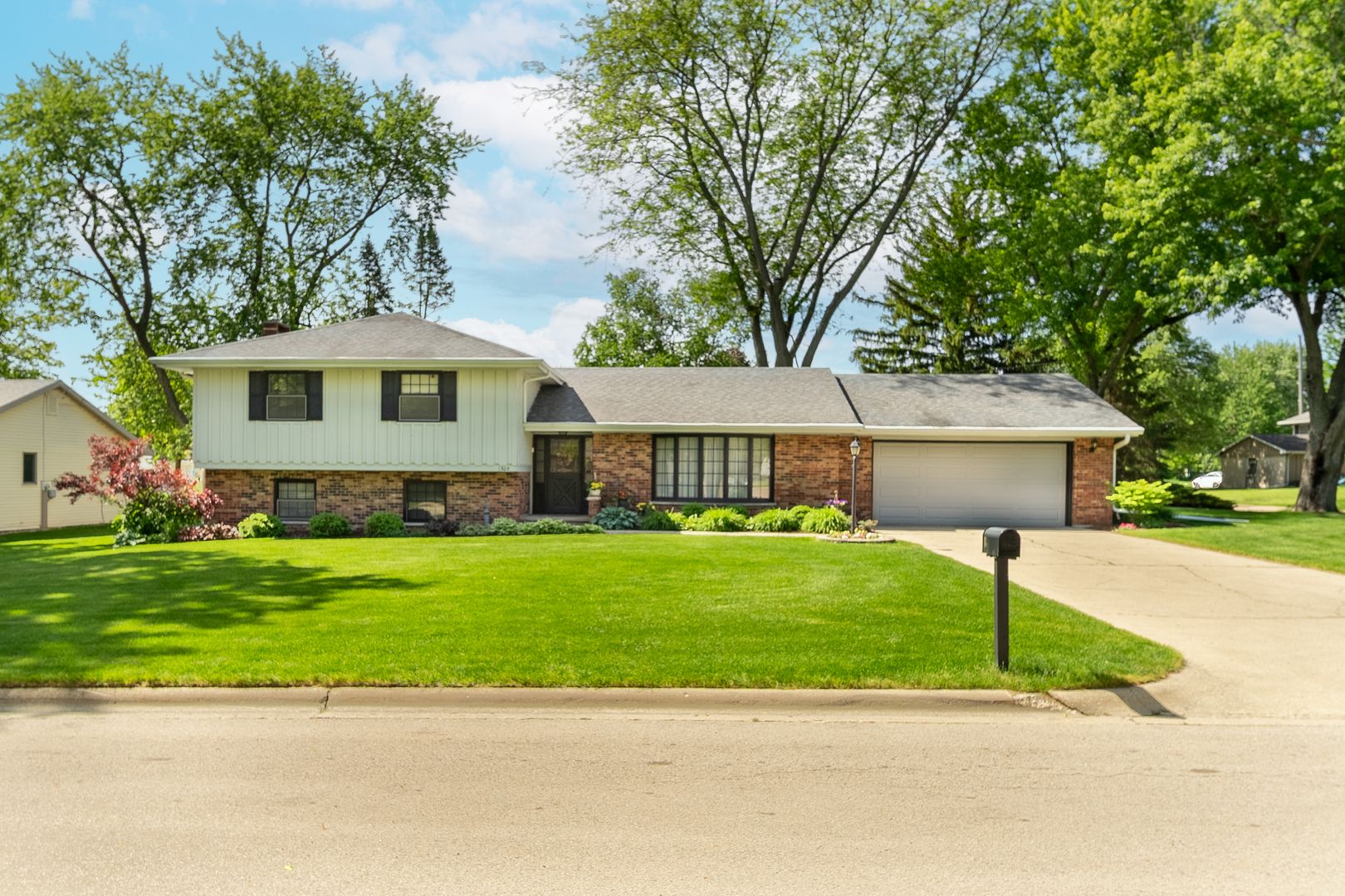 1505 Lakewood Drive — Mendota, IL 61342