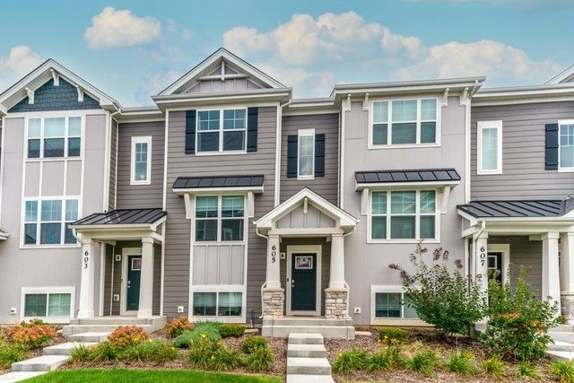 605 Acadia Avenue — Mundelein, IL 60060