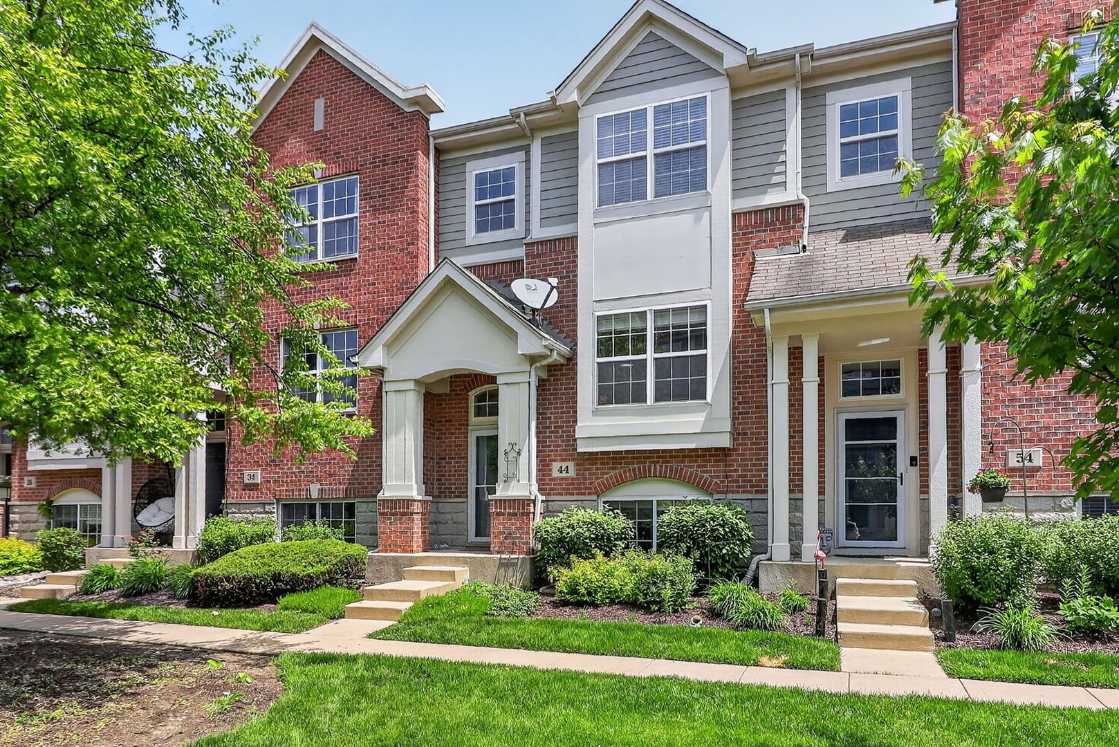 44 Grace Court — Lemont, IL 60439