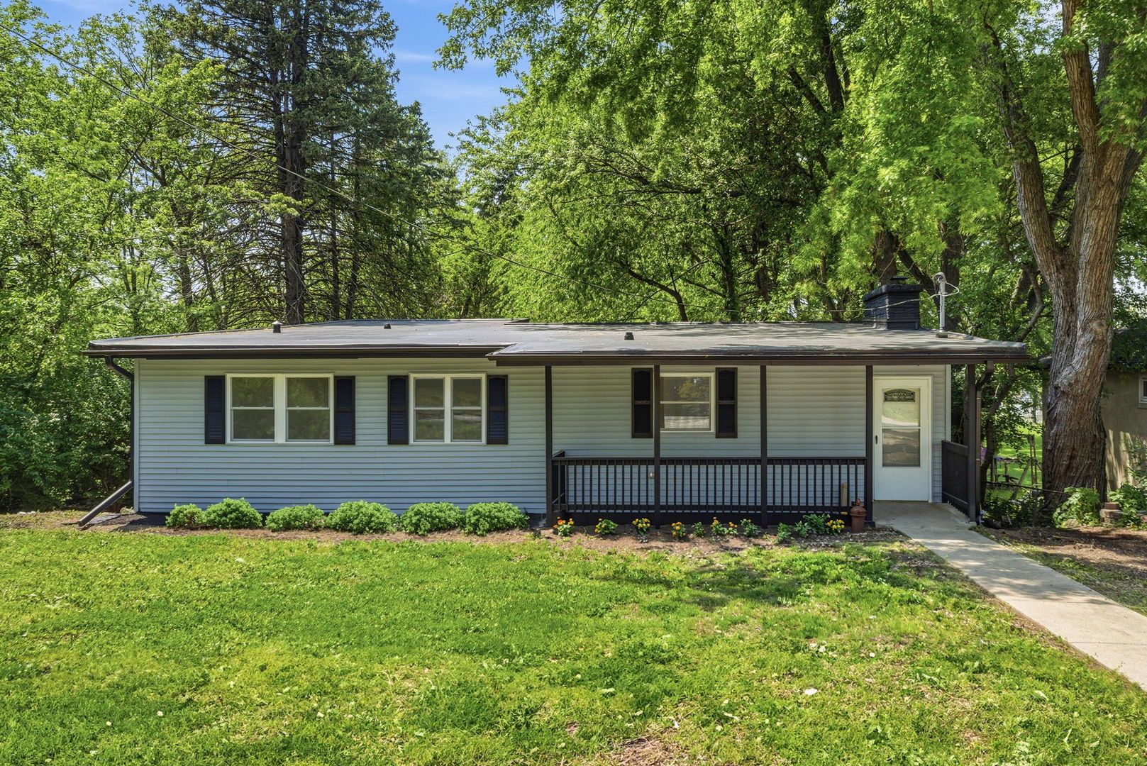 1302 S Lawler Avenue — Lombard, IL 60148