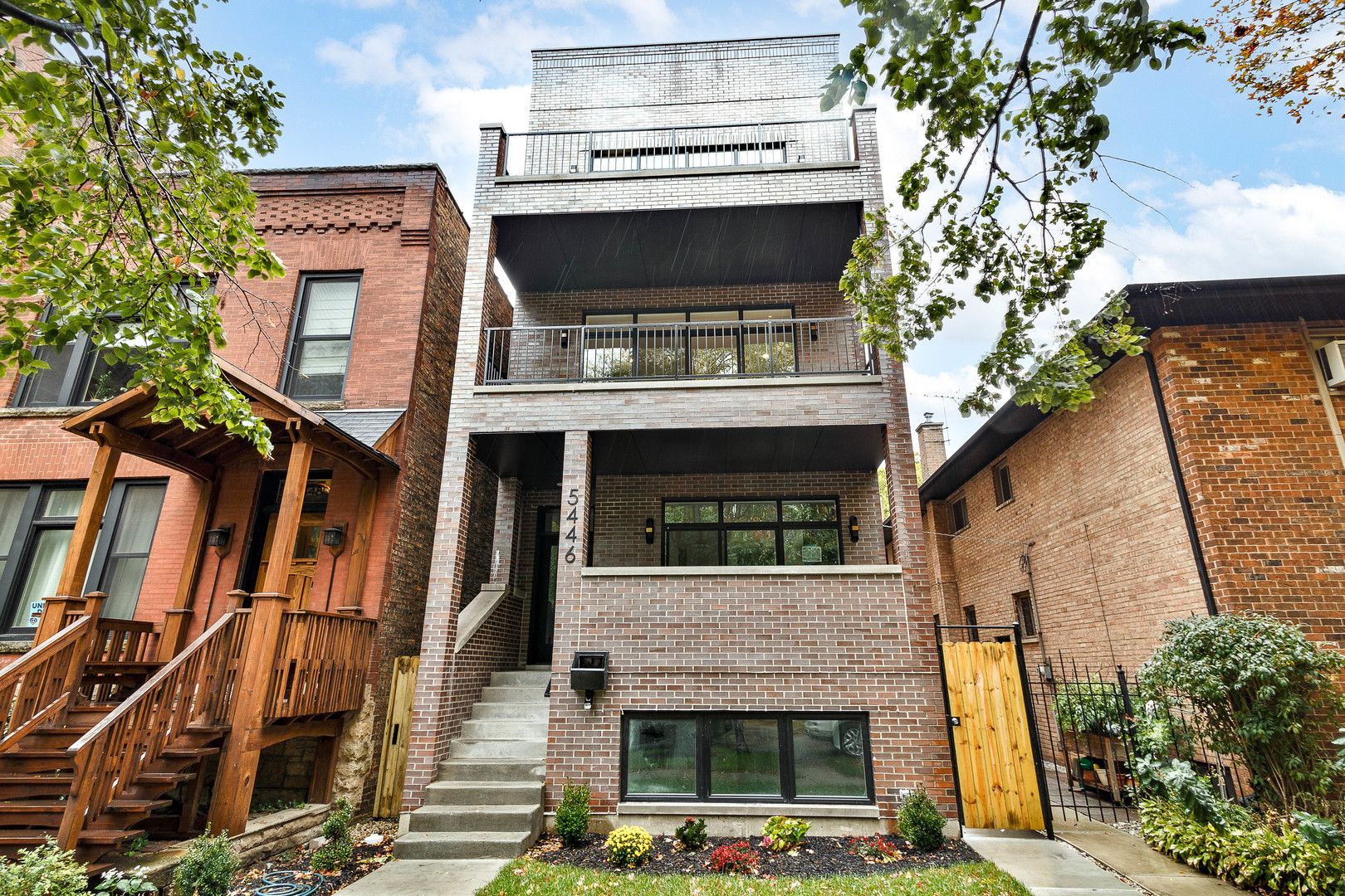 5446 S Kimbark Avenue #2 — Chicago, IL 60615