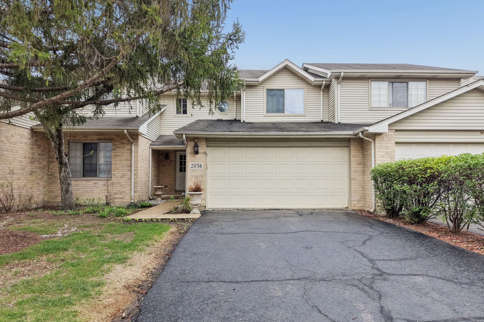 2056 Yellow Daisy Court — Naperville, IL 60563