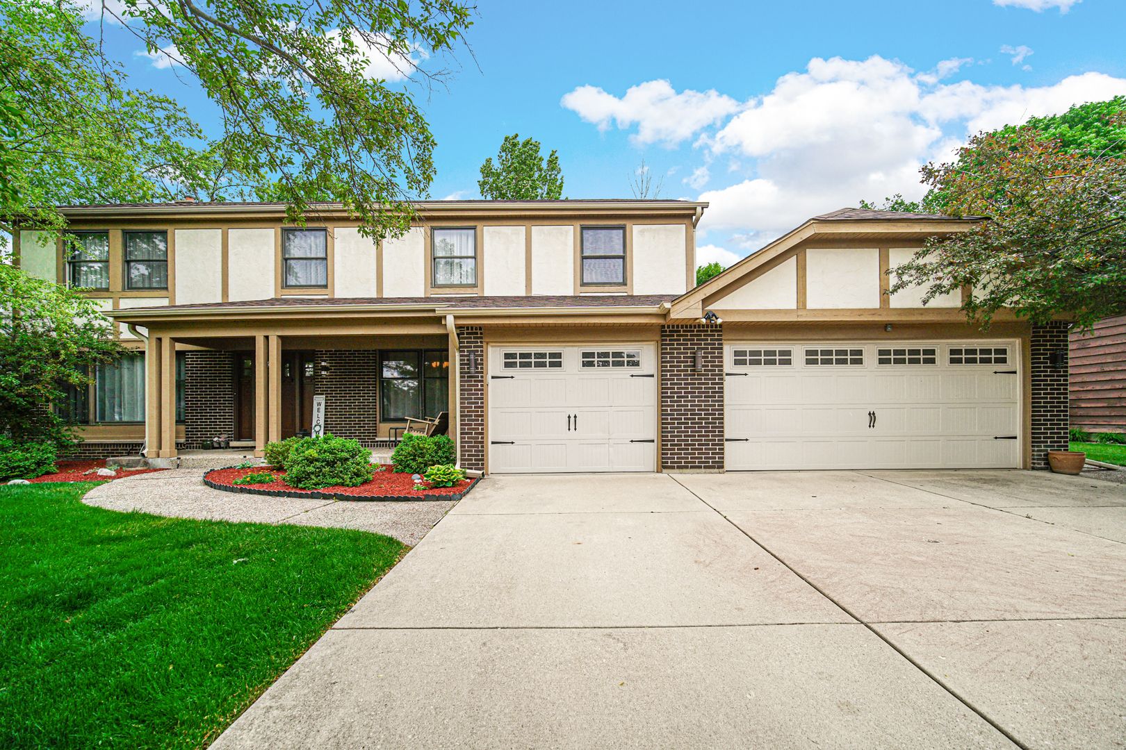 3818 Russett Lane — Northbrook, IL 60062