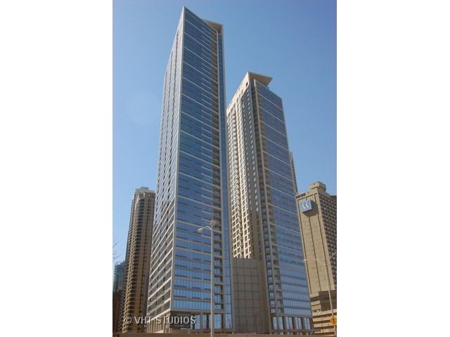 600 N Lake Shore Drive #1910 — Chicago, IL 60611