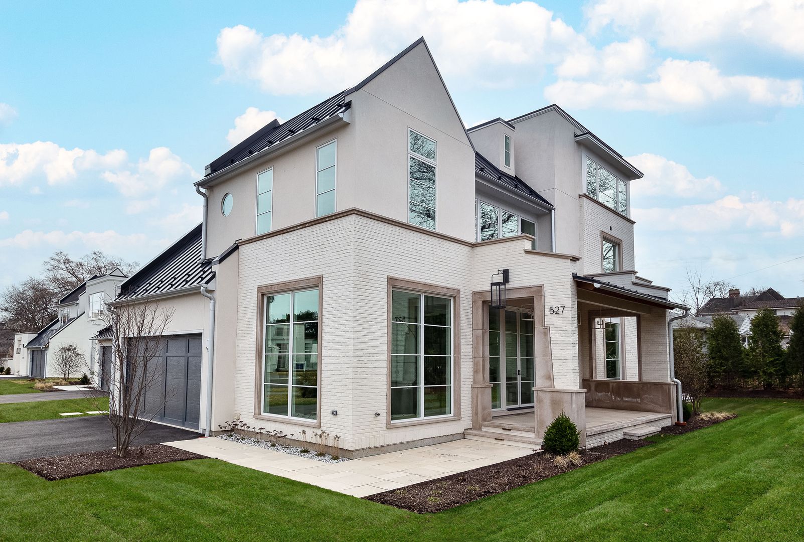 527 Kensington Court — Hinsdale, IL 60521