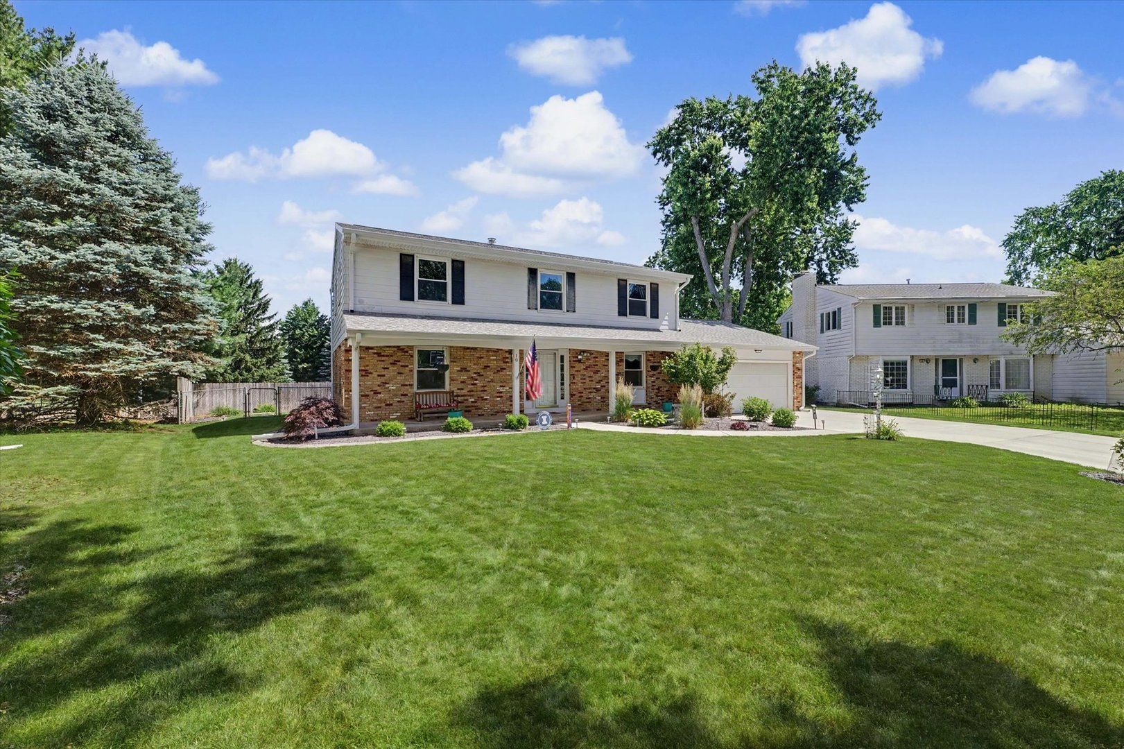 10 Stanford Place — Champaign, IL 61820