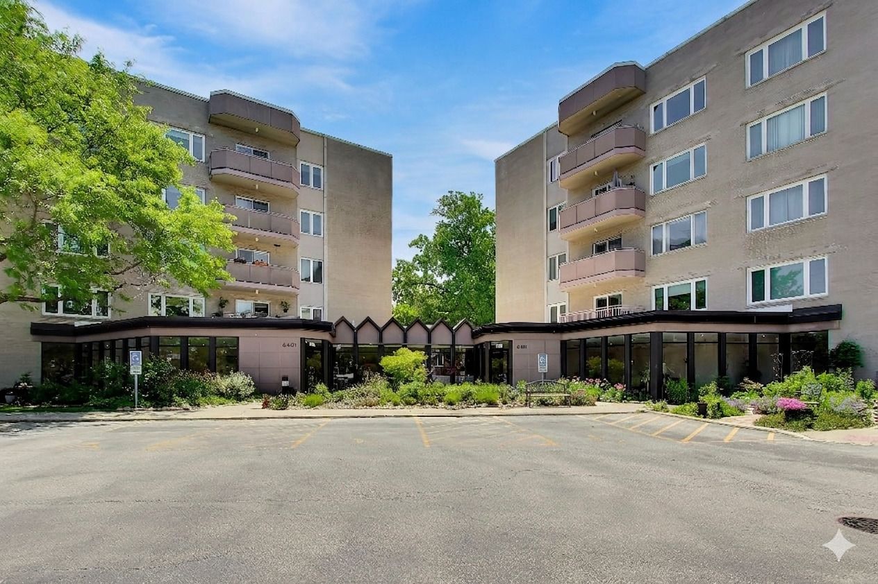 6411 Lincoln Avenue #303 — Morton Grove, IL 60053
