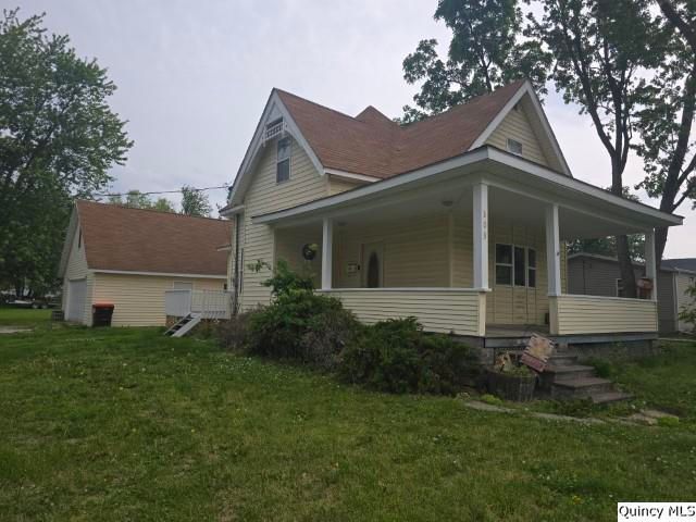 303 N Washington — Carthage, IL 62321-1258
