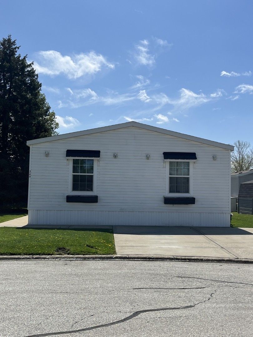 249 Todd Terrace — Lynwood, IL 60411