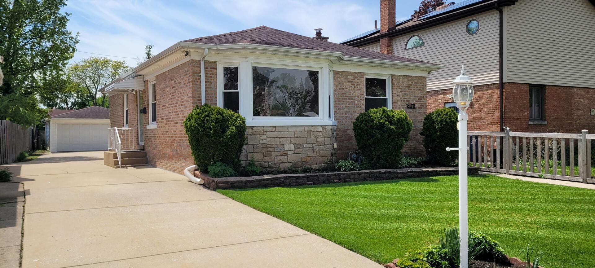 2067 Sherwin Avenue — Des Plaines, IL 60018