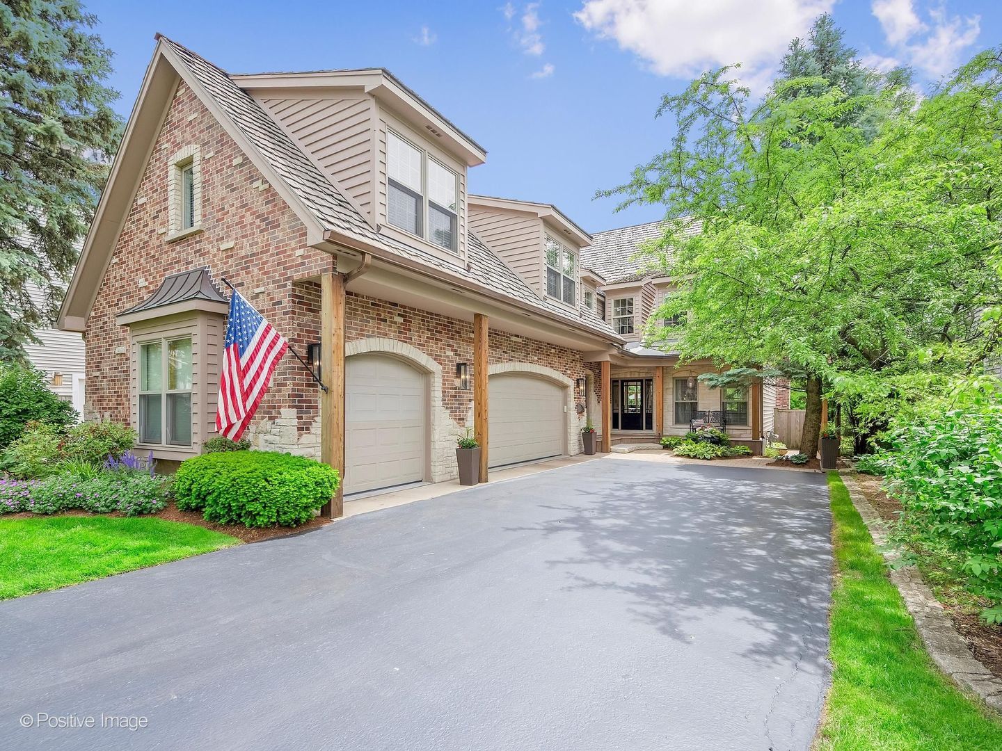 325 Ruby Street — Clarendon Hills, IL 60514