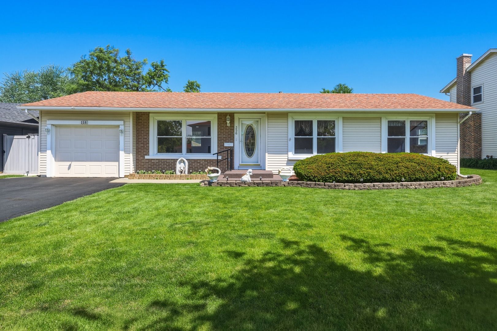 356 Banbury Avenue — Elk Grove Village, IL 60007