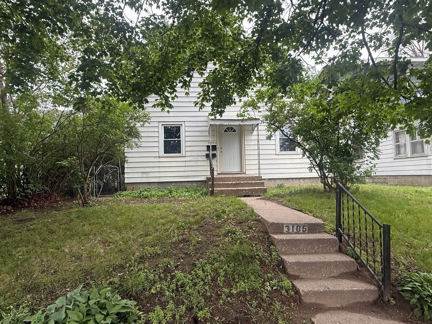 3105 9 1/2 Street — Rock Island, IL 61201