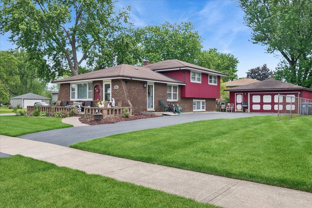4501 Concordia Court — Midlothian, IL 60445