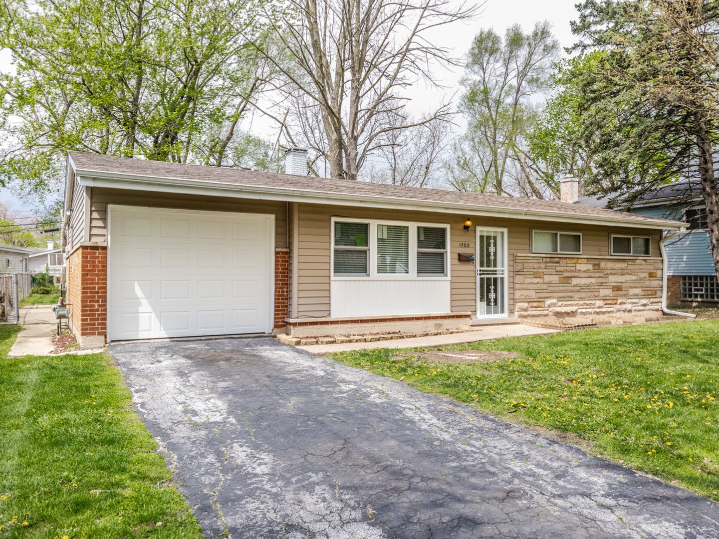 1508 Lincoln Place — Calumet City, IL 60409