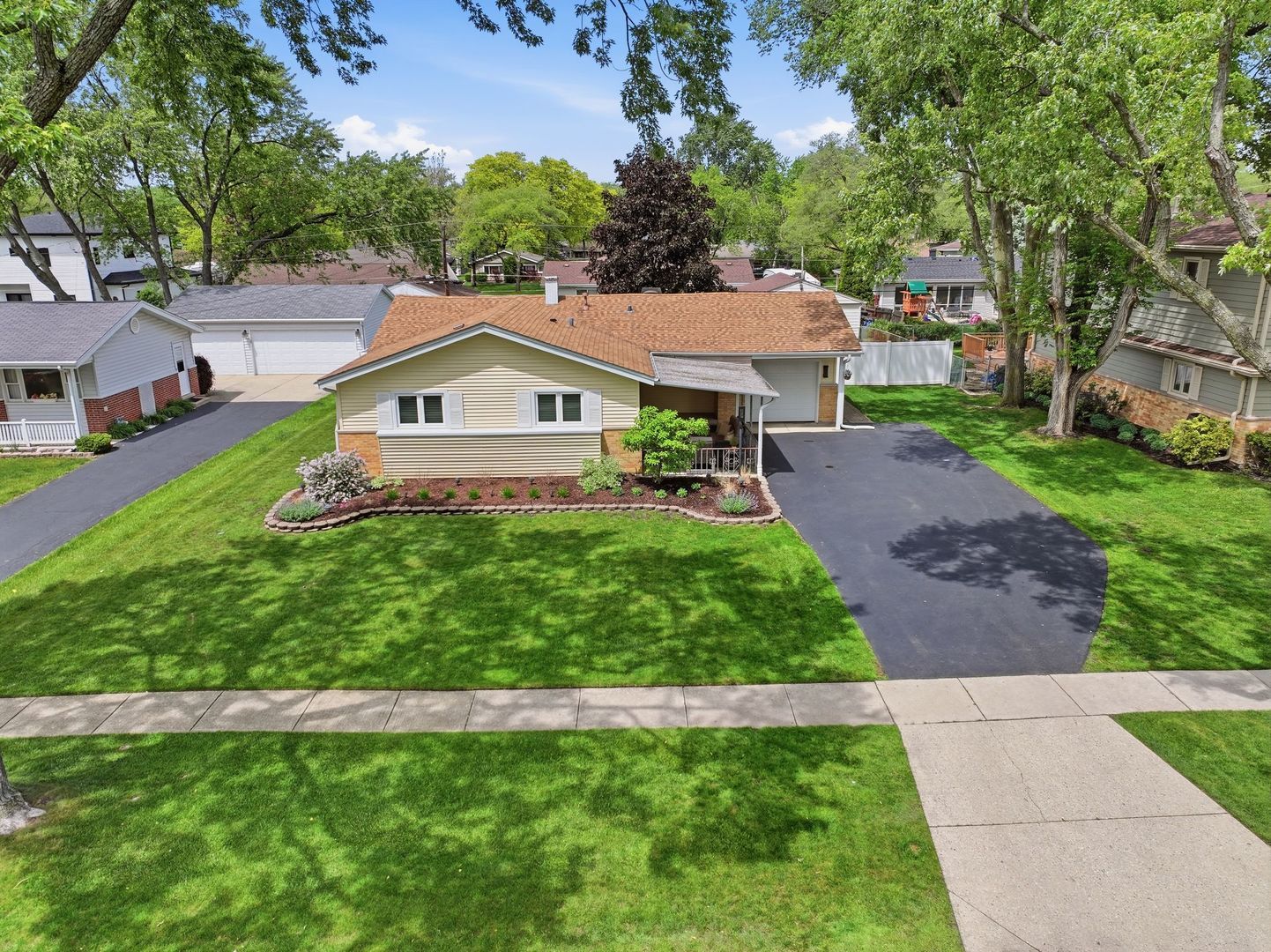 540 Milan Lane — Hoffman Estates, IL 60169