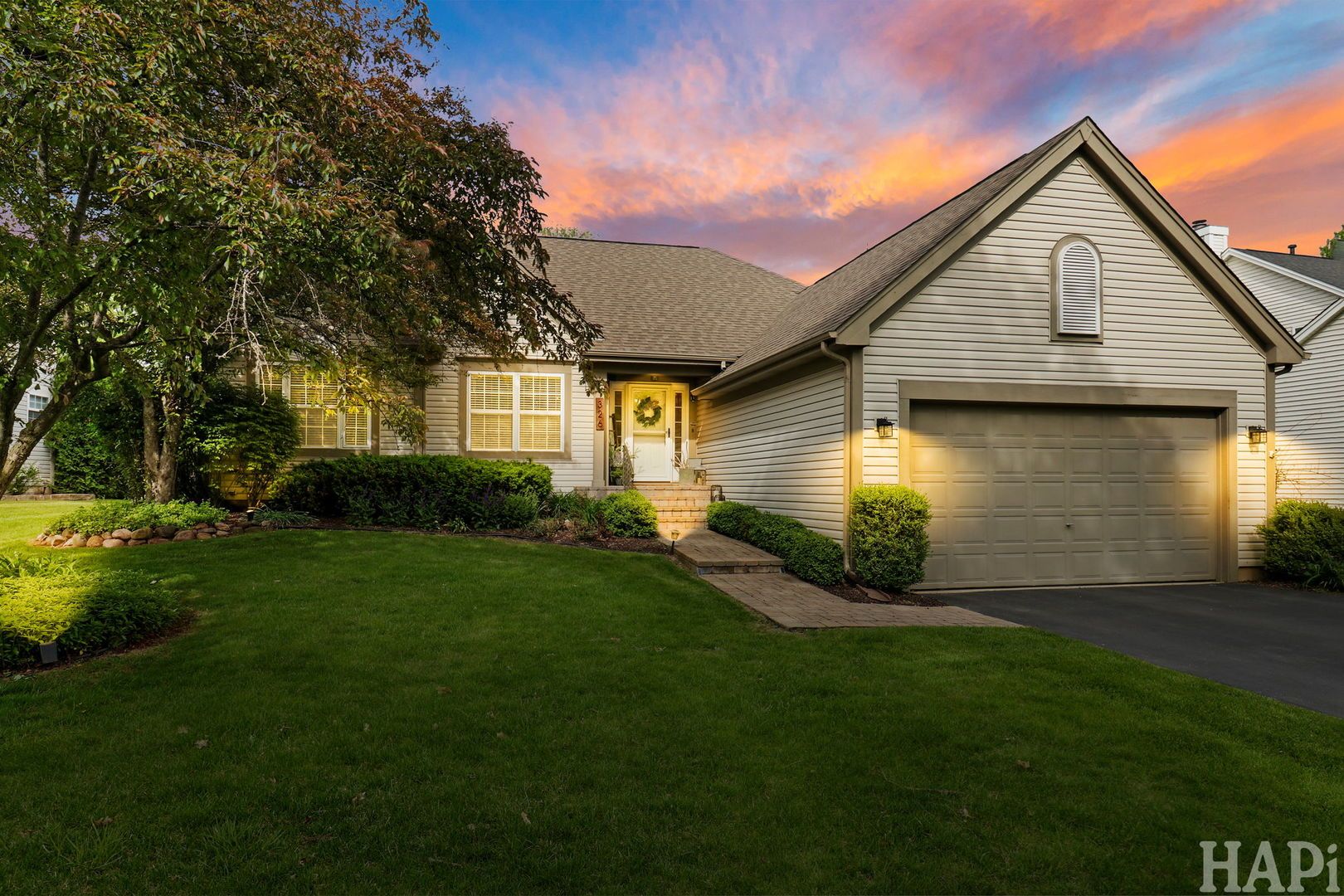 326 Garrison Circle — Port Barrington, IL 60010
