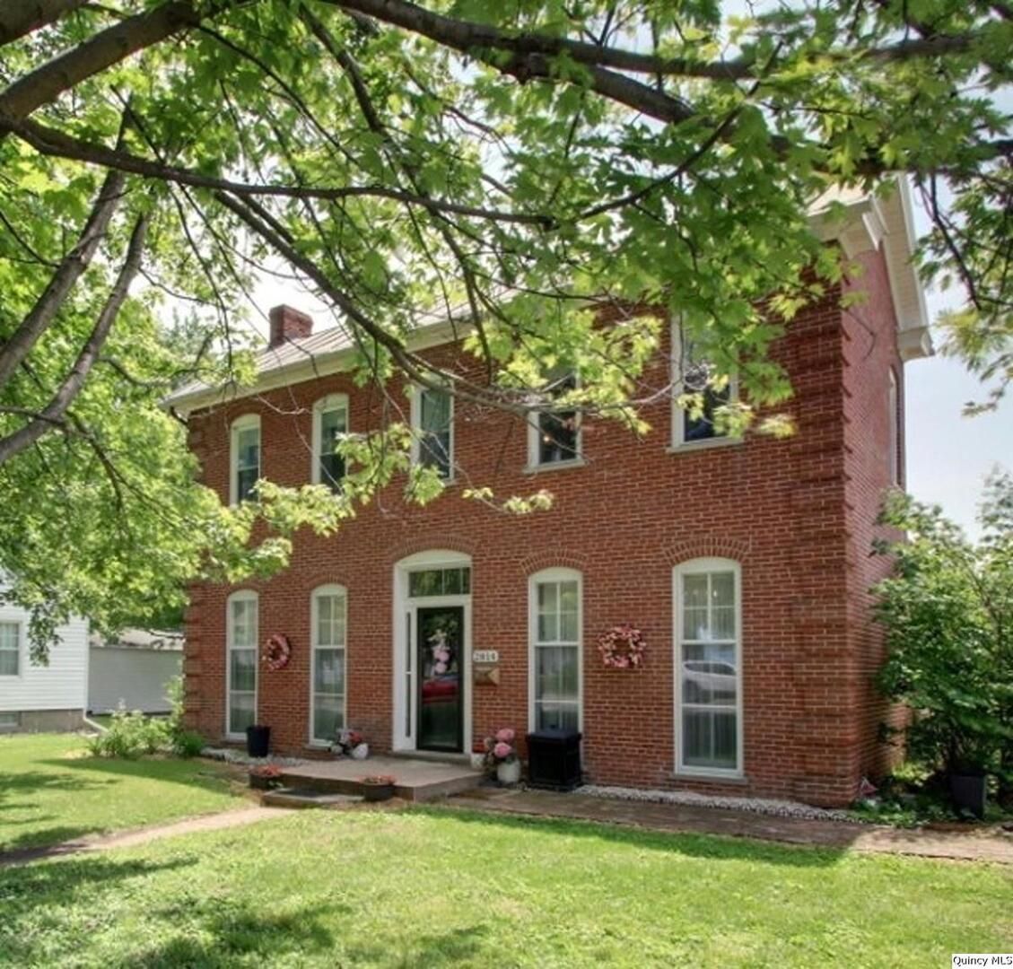2814 Hampshire Street — Quincy, IL 62301