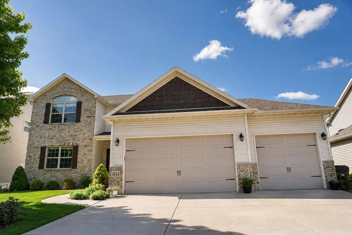 6114 W Clairemont Court, Edwards, IL 61528
