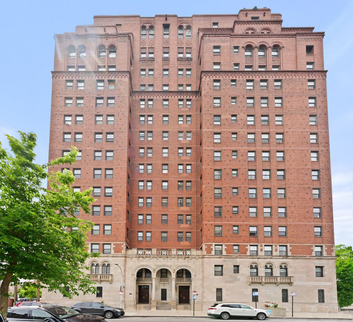 6700 S Crandon Avenue #6C — Chicago, IL 60649