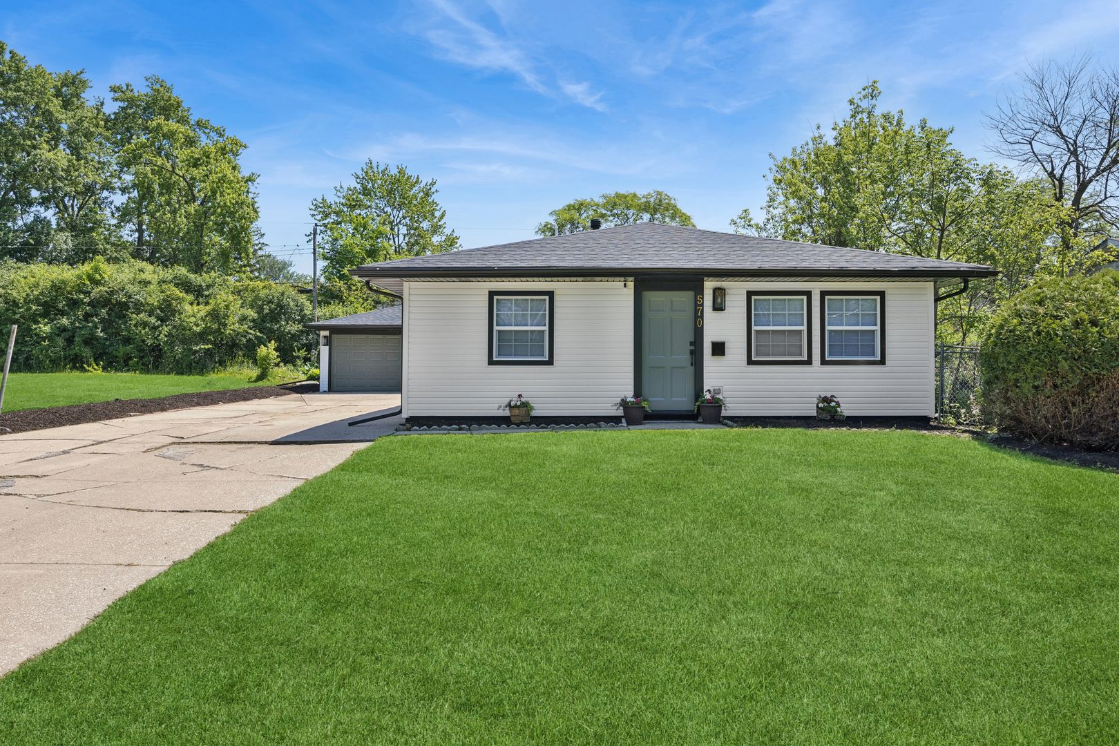 570 Andover Street — Chicago Heights, IL 60411
