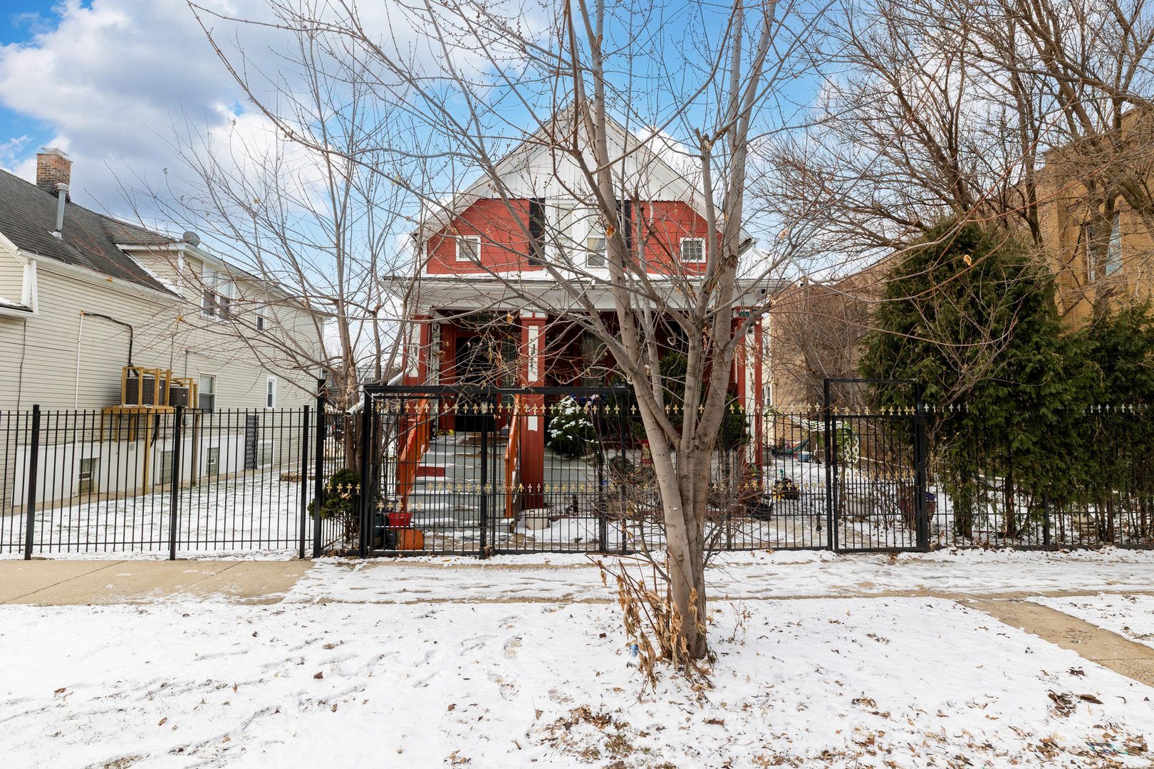 1434 N Leamington Avenue — Chicago, IL 60651