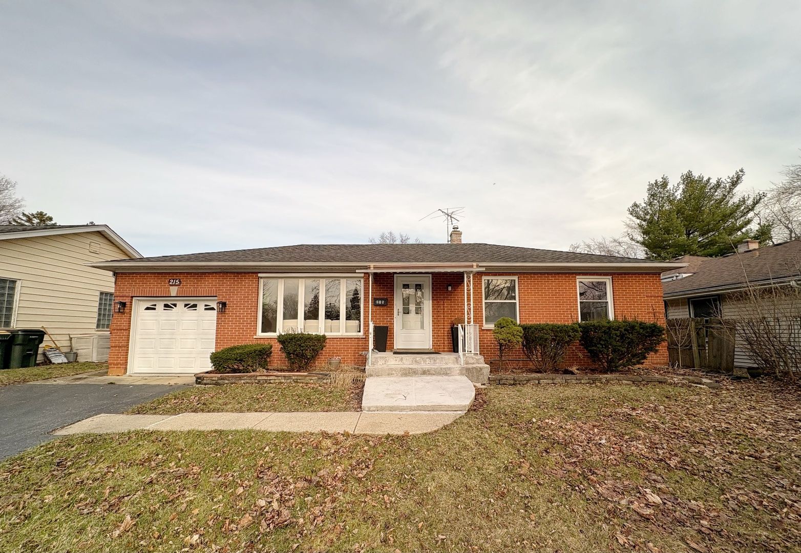 215 S Forest Avenue — Palatine, IL 60074