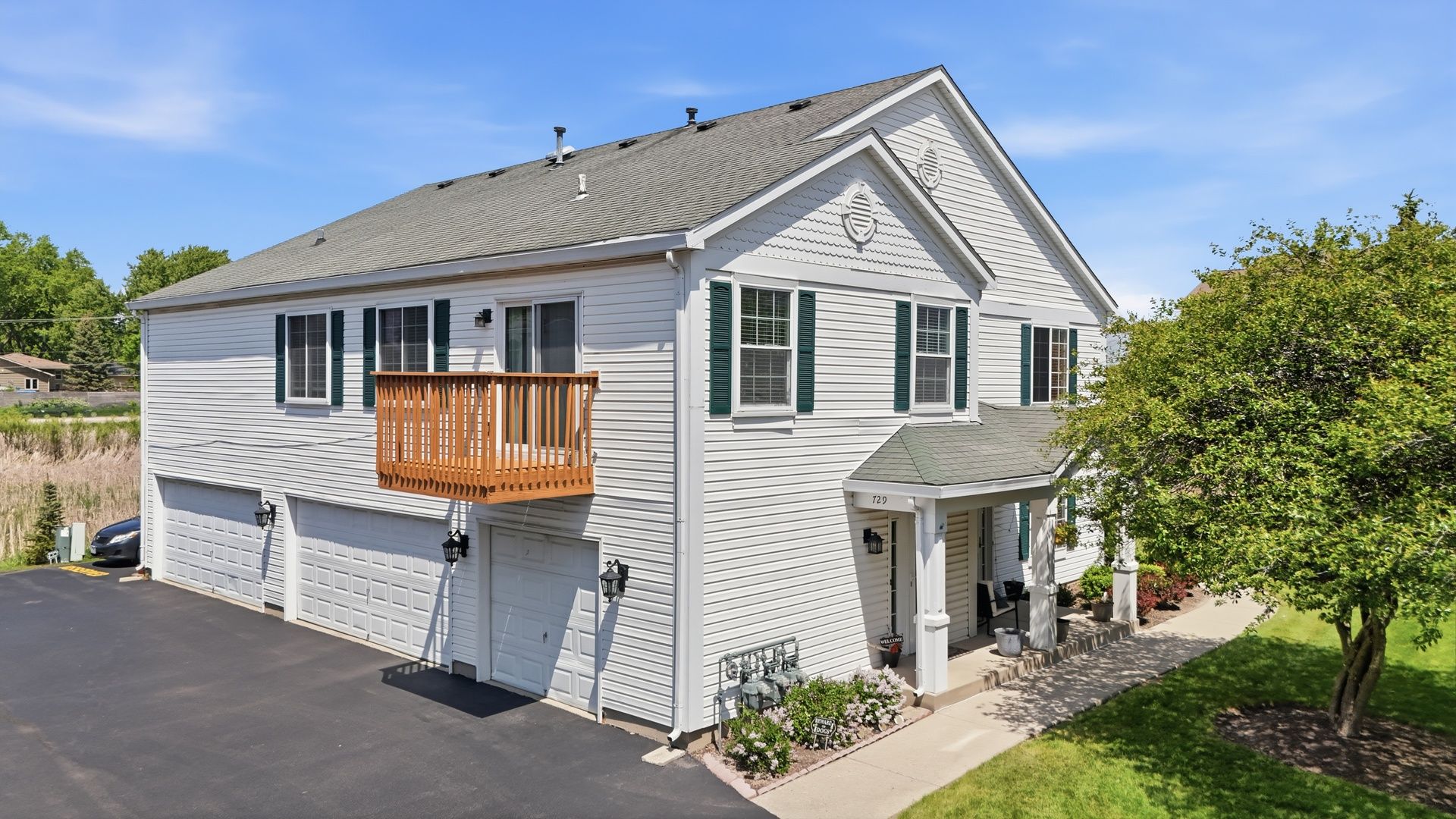 729 Fieldcrest Drive #C — South Elgin, IL 60177